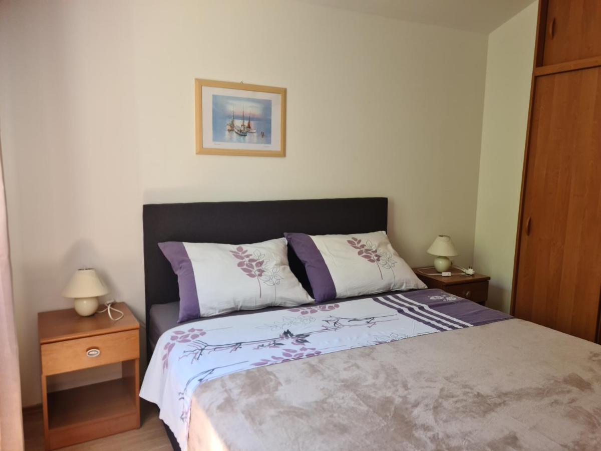 Apartmani Junto Preko Exterior photo