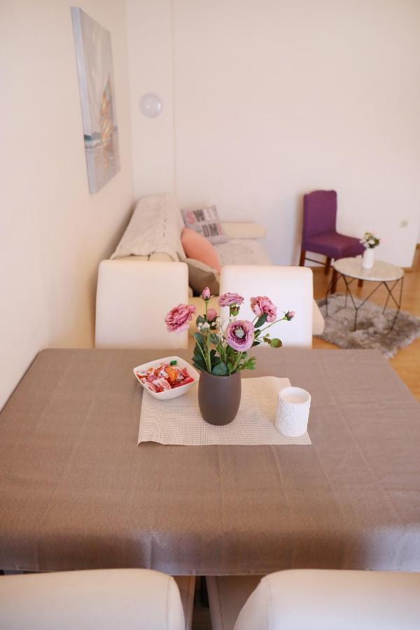 Apartmani Junto Preko Exterior photo